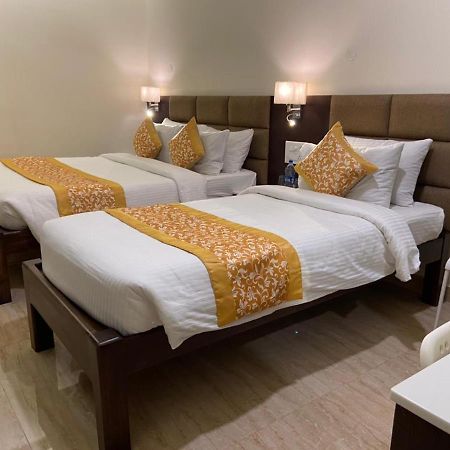 תני Le Shiv Executive Suite מראה חיצוני תמונה