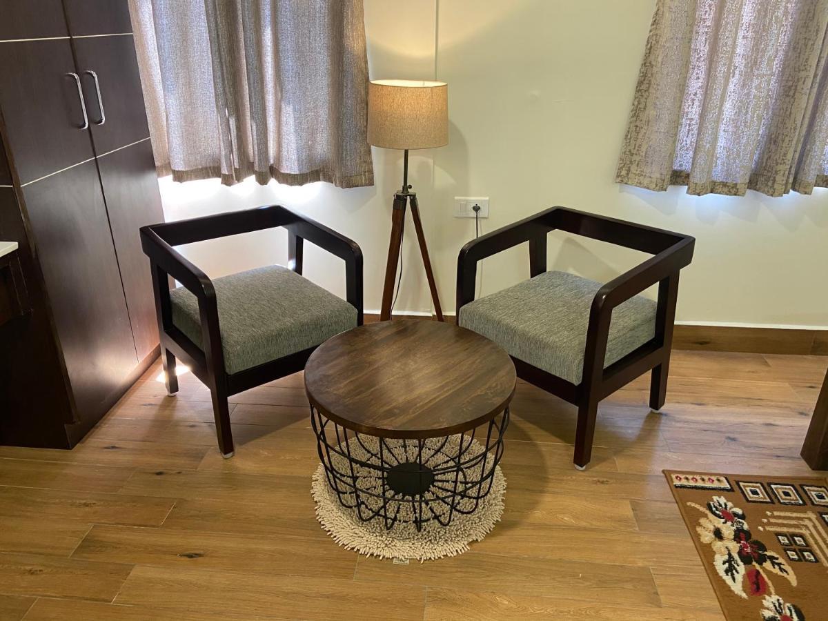 תני Le Shiv Executive Suite מראה חיצוני תמונה