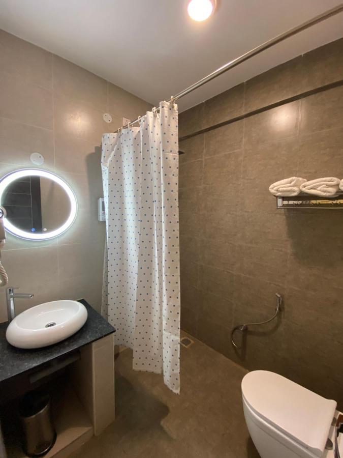 תני Le Shiv Executive Suite מראה חיצוני תמונה
