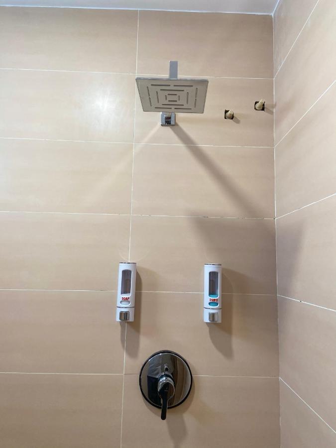 תני Le Shiv Executive Suite מראה חיצוני תמונה
