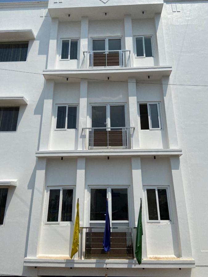 תני Le Shiv Executive Suite מראה חיצוני תמונה