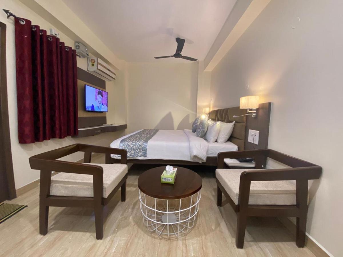תני Le Shiv Executive Suite מראה חיצוני תמונה